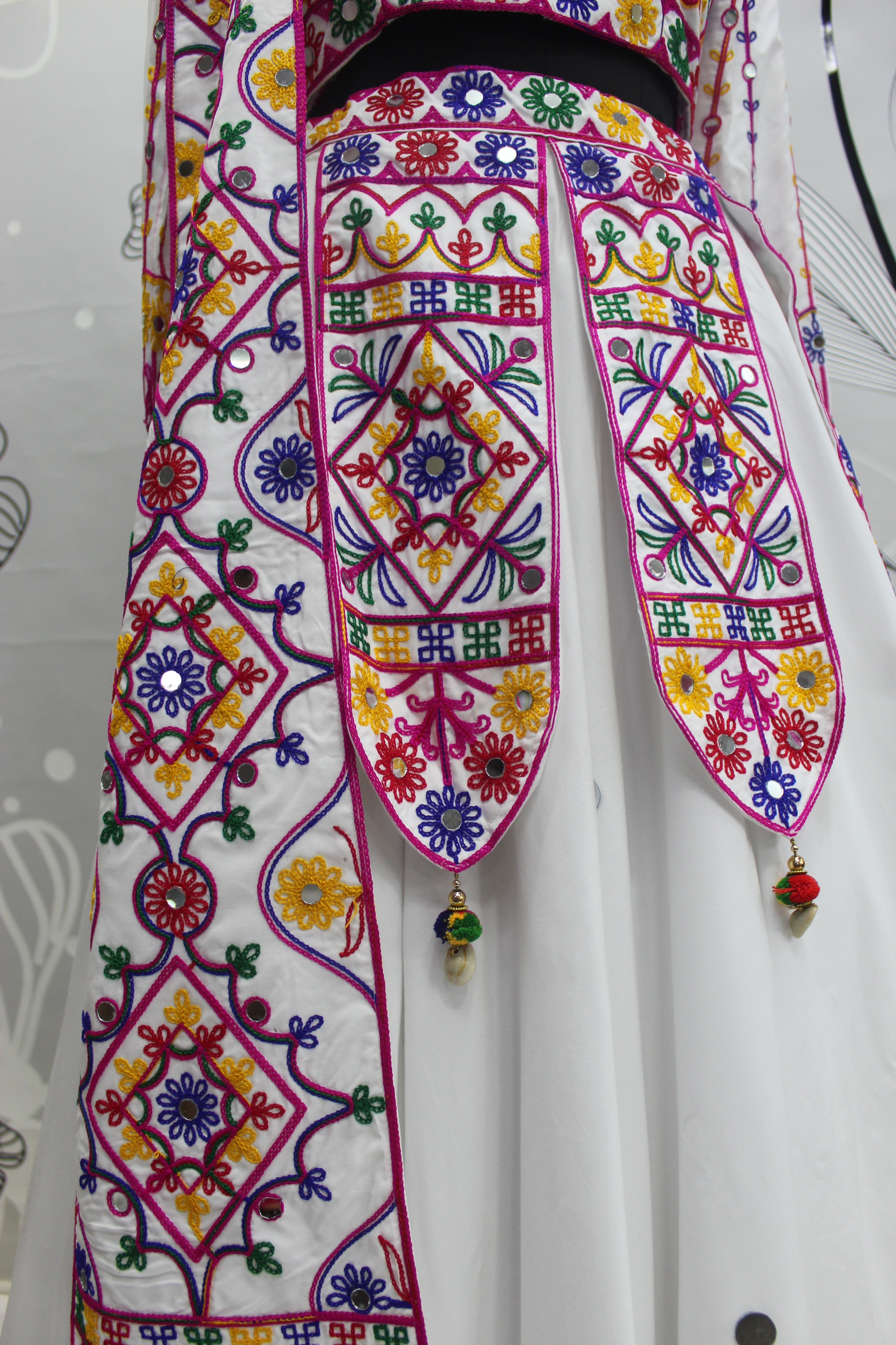 Navratri Special Lehenga Choli White Lehanga Choli Party Wear Ghaghra Choli Garba Night Chaniya Choli For Women Dandiya Dress